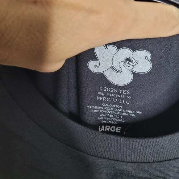 Yes Band T-Shirt Size L - Picture 2 of 6
